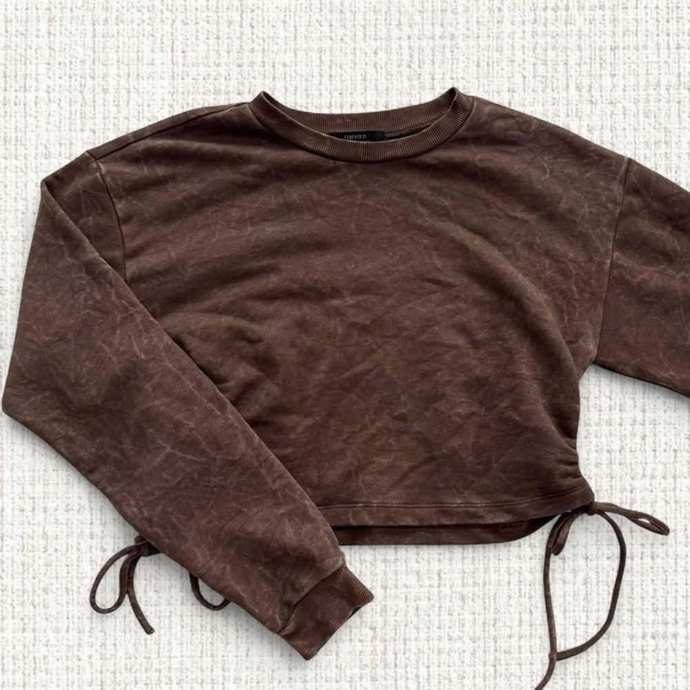 Forever 21 Brown Cropped Sweatshirt with Ruched Sides